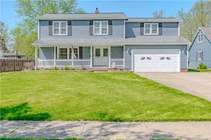 4154 Shelley Dr, North Olmsted, OH 44070 - Photo 2