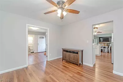 4154 Shelley Drive, North Olmsted, OH 44070 - Photo 12