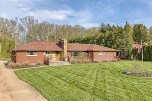 327 S Miller Rd, Akron, OH 44333 - Photo 2