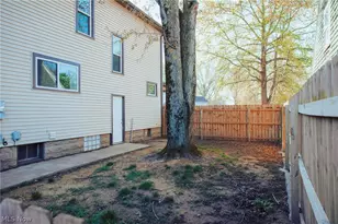 935 E Front St, Dover, OH 44622 - Photo 4