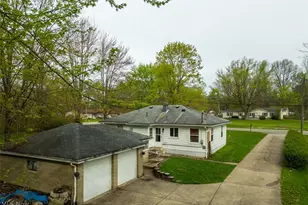 1603 Grandview Rd, Lake Milton, OH 44429 - Photo 10