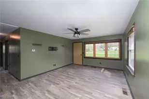 1603 Grandview Rd, Lake Milton, OH 44429 - Photo 18