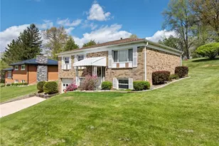 103 Orchard Dr, St Clairsville, OH 43950 - Photo 2