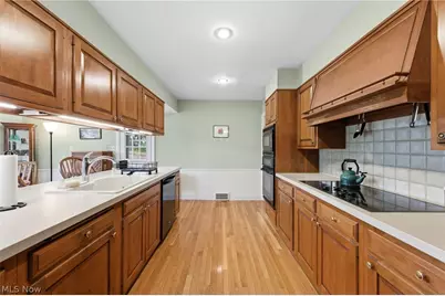 2044 S Belvoir Boulevard, South Euclid, OH 44121 - Photo 12