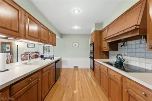 2044 S Belvoir Blvd, South Euclid, OH 44121 - Photo 12