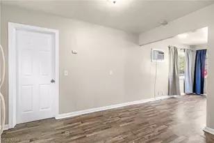 910 Ardella Ave, Akron, OH 44306 - Photo 8