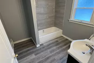 1037 Dietz Ave, Akron, OH 44301 - Photo 10