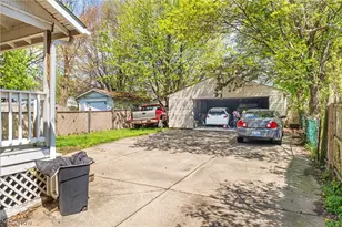 1037 Dietz Ave, Akron, OH 44301 - Photo 4