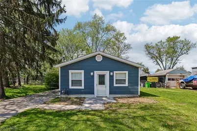 1424 5th Street, Lakemore, OH 44250 - Photo 2