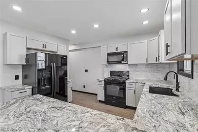 1424 5th Street, Lakemore, OH 44250 - Photo 12