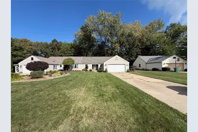 556 Greenside Drive, Painesville Twp, OH 44077 - Photo 2