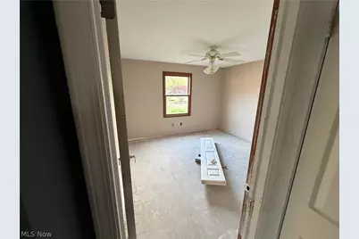 556 Greenside Drive, Painesville Twp, OH 44077 - Photo 16