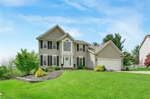 141 McCleary Ct, Sagamore Hills, OH 44067 - Photo 1