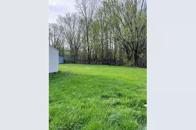 42009 Adelbert Street, Elyria, OH 44035 - Photo 18