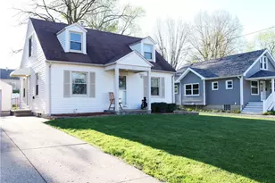 252 Parkgate Ave, Austintown, OH 44515 - Photo 2