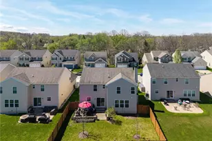 9961 Colmanara Dr, Aurora, OH 44202 - Photo 10