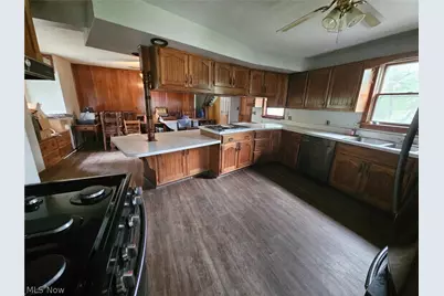 8212 White Road, Burbank, OH 44214 - Photo 4