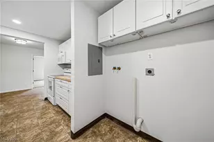 7982 Colonial Dr, Mentor, OH 44060 - Photo 10
