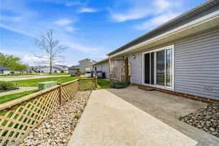 7982 Colonial Dr, Mentor, OH 44060 - Photo 24