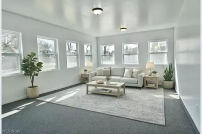 8351 Chesterton Drive, Youngstown, OH 44514 - Photo 12