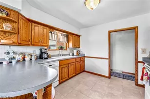 9400 Mennonite Rd, Wadsworth, OH 44281 - Photo 10