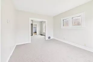 543 Gage St, Akron, OH 44311 - Photo 6