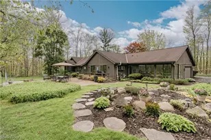 8 Louis Dr, Pepper Pike, OH 44124 - Photo 42