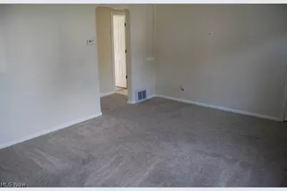 9417 Fernhill Avenue, Parma, OH 44129 - Photo 8