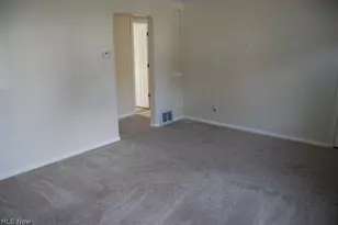 9417 Fernhill Ave, Parma, OH 44129 - Photo 8