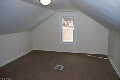 9417 Fernhill Avenue, Parma, OH 44129 - Photo 12