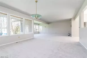 3970 E Meadow Ln, Orange Village, OH 44122 - Photo 8
