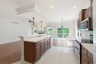 2345 Heron Crest Dr, Cuyahoga Falls, OH 44223 - Photo 10