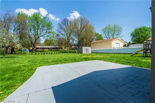 2375 Yorktown St NW, Uniontown, OH 44685 - Photo 22
