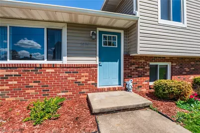 2375 Yorktown Street NW, Uniontown, OH 44685 - Photo 6