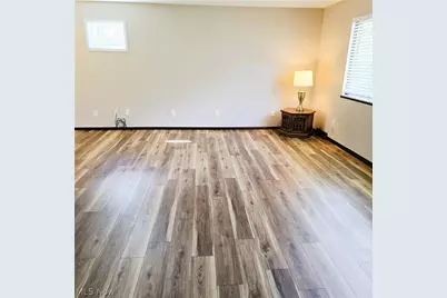 17016 Lanier Avenue, Strongsville, OH 44136 - Photo 8