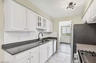 12900 Lake Ave, Oakwood, OH 44107 - Photo 14