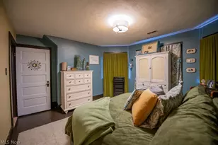 716 N Dawson St, Uhrichsville, OH 44683 - Photo 34