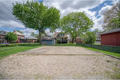 716 N Dawson Street, Uhrichsville, OH 44683 - Photo 6