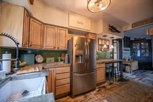 716 N Dawson St, Uhrichsville, OH 44683 - Photo 24