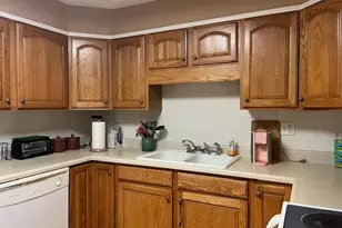 5515 Grand Central Ave, Vienna, WV 26105 - Photo 4