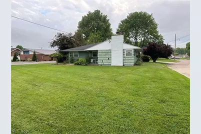 5515 Grand Central Avenue, Vienna, WV 26105 - Photo 2