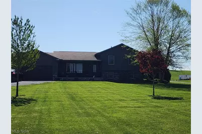 4947 SE Pleasant Valley Road SE, Dennison, OH 44621 - Photo 2