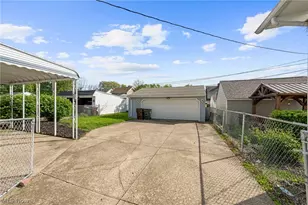 7511 Wooster Pkwy, Parma, OH 44129 - Photo 40