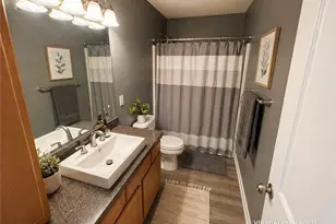 30056 Euclid Ave, Wickliffe, OH 44092 - Photo 8