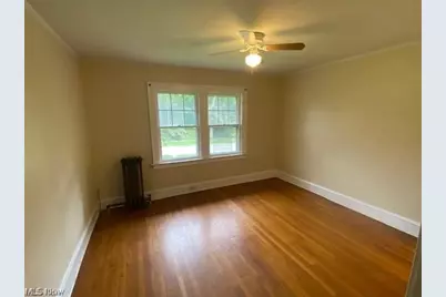 1796 Cumberland Road, Cleveland Heights, OH 44118 - Photo 8