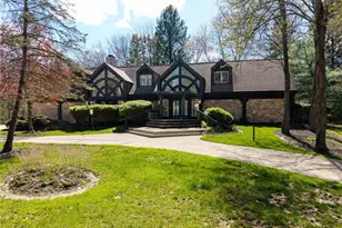 1180 Meadow Spur, Akron, OH 44333 - Photo 2
