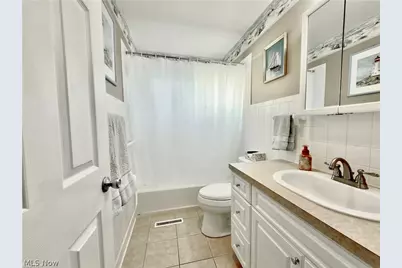 4402 Whited Drive, Vienna, WV 26105 - Photo 4