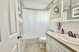 4402 Whited Dr, Vienna, WV 26105 - Photo 4