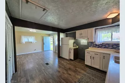 251 N Beverly Avenue, Youngstown, OH 44515 - Photo 8