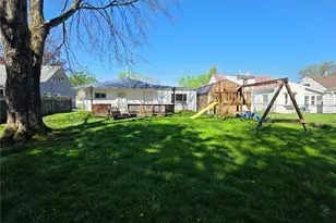 251 N Beverly Ave, Youngstown, OH 44515 - Photo 2